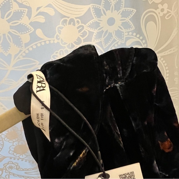 Zara Velvet Paisley Dress - Picture 5 of 10